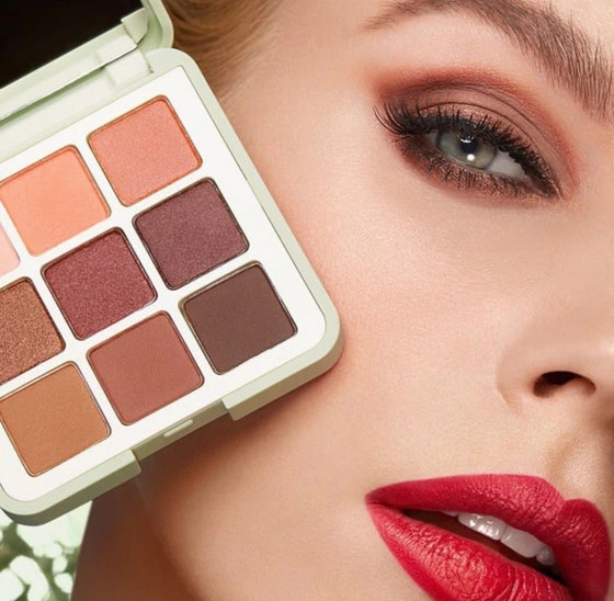 پالت سایه چشم کیکو میلانو مدل Green Me Eyeshadow Palette
